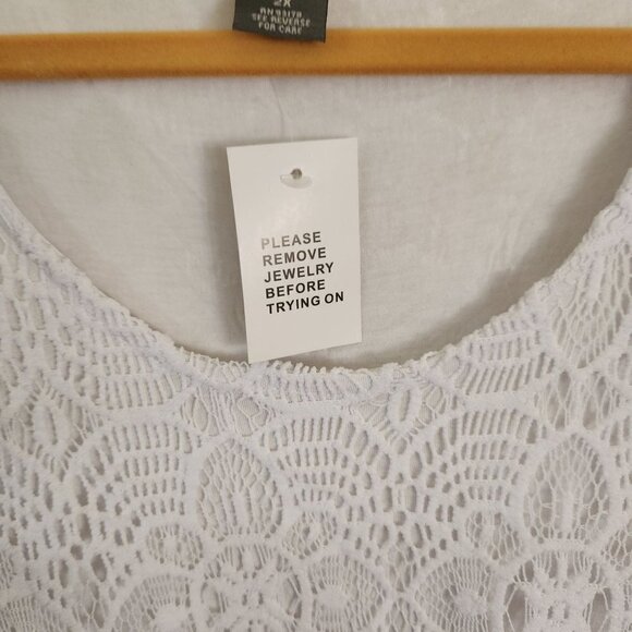 Kate & Mallory NWT White Lace Knit Short Sleeve Side Slit Tunic Top Size 2X - Picture 6 of 7
